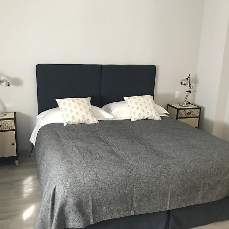 Dimora 16 Rooms & Garden Prato  Bagian luar foto