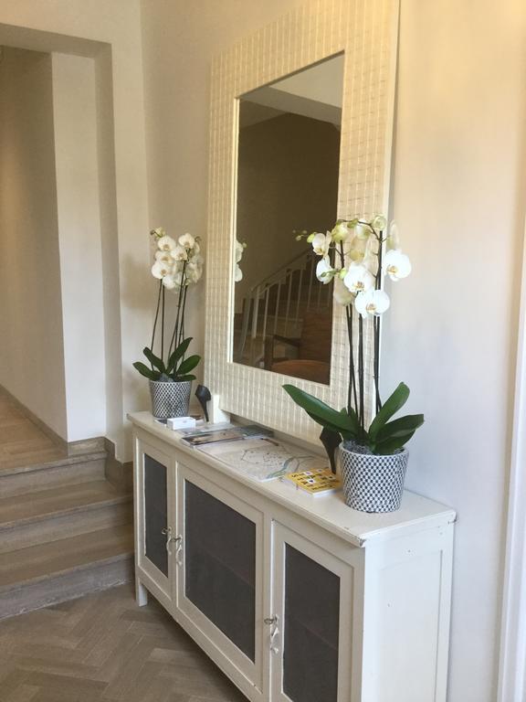Dimora 16 Rooms & Garden Prato  Bagian luar foto