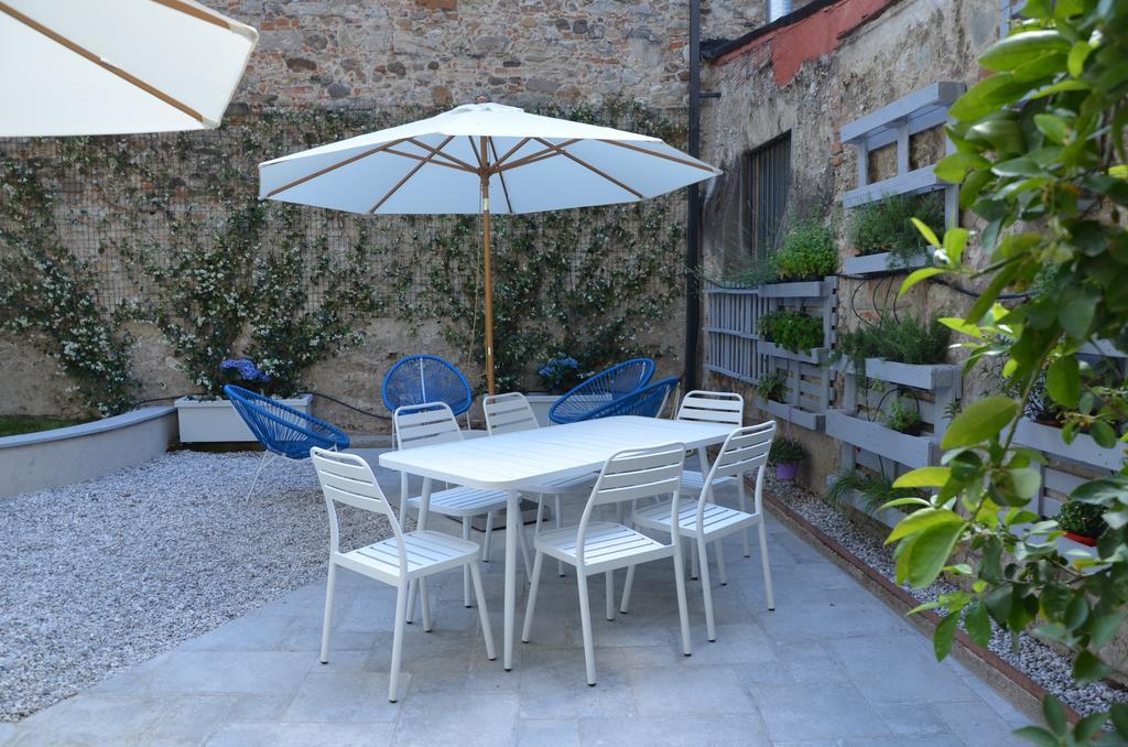 Dimora 16 Rooms & Garden Prato  Bagian luar foto